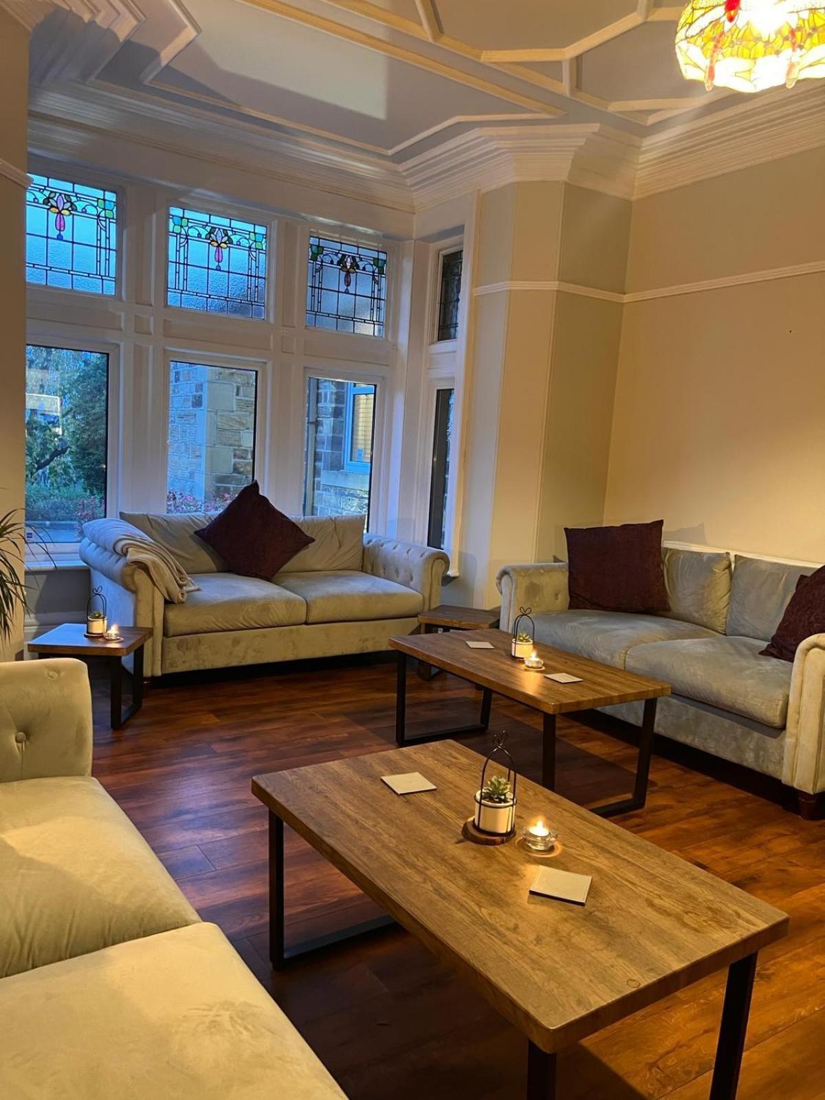 Heath Cottage Hotel & Restaurant Dewsbury Esterno foto