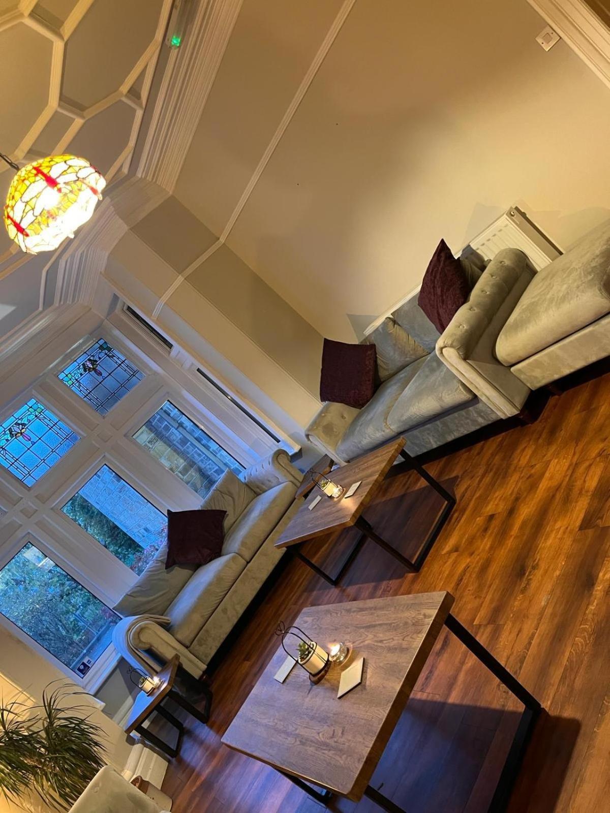 Heath Cottage Hotel & Restaurant Dewsbury Esterno foto
