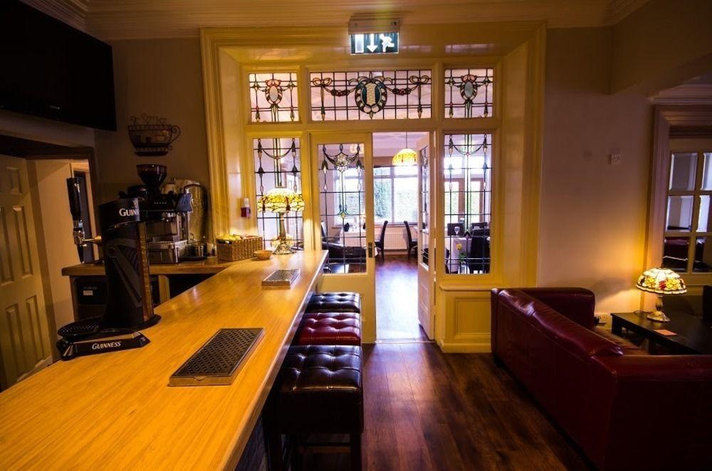 Heath Cottage Hotel & Restaurant Dewsbury Esterno foto