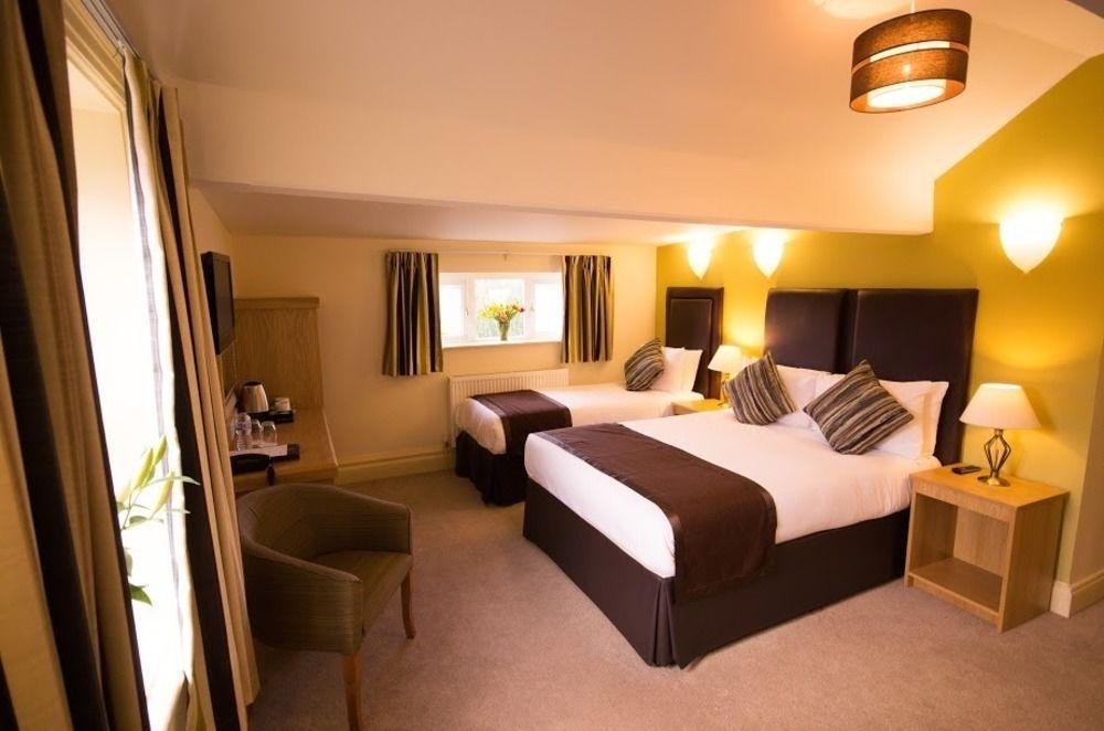 Heath Cottage Hotel & Restaurant Dewsbury Esterno foto