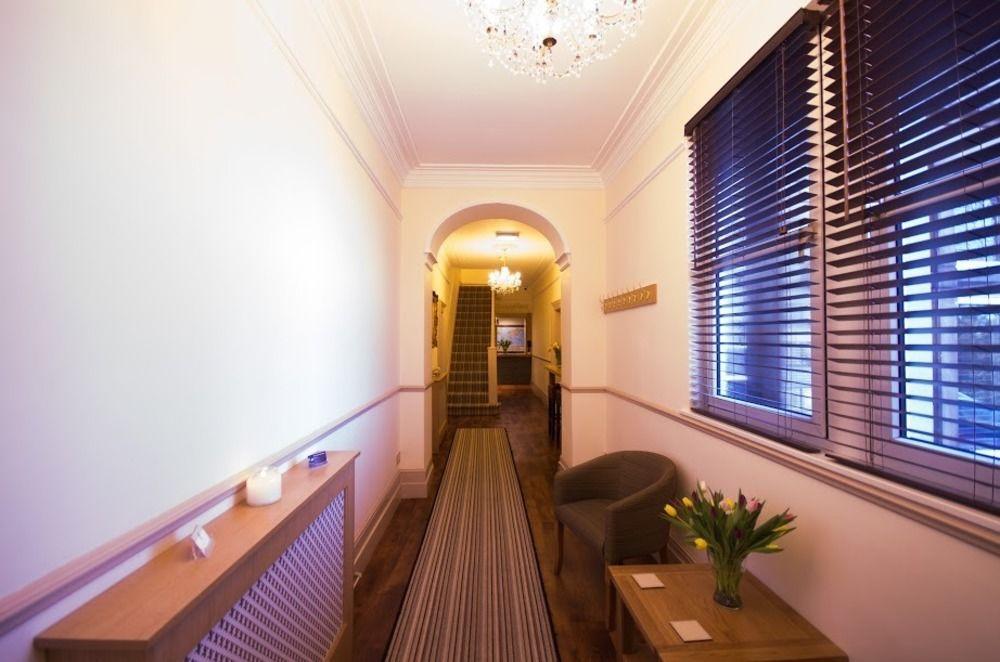 Heath Cottage Hotel & Restaurant Dewsbury Esterno foto