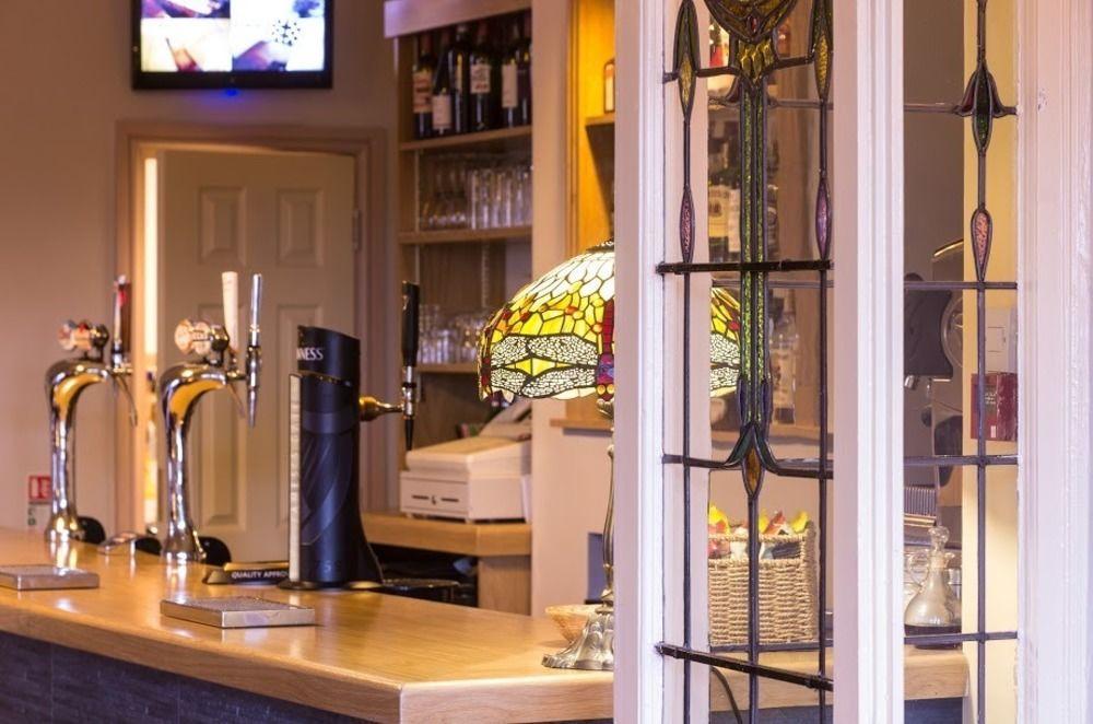 Heath Cottage Hotel & Restaurant Dewsbury Esterno foto