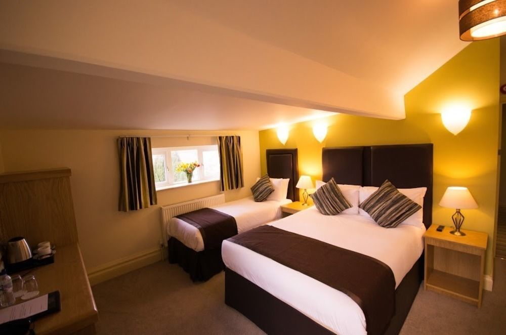 Heath Cottage Hotel & Restaurant Dewsbury Esterno foto