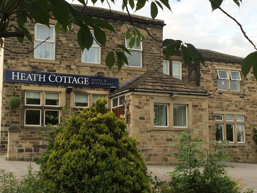 Heath Cottage Hotel & Restaurant Dewsbury Esterno foto